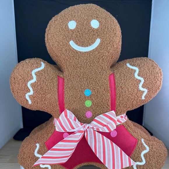 Peppermint Place 2-Piece Gingerbread Man Decorative Pillow Set - Picture 8 of 8